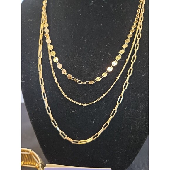 Gold tone Jewelry SET! 3 Tiered 14" Necklace, 7" Stretch Bracelet, Pair Earrings - Picture 4 of 8